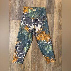 Lolikoi Hawaii Tropical Print Women’s Leggings